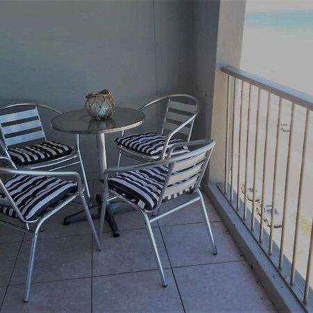 Blouberg Beachfront Apartment Bloubergstrand Exterior photo